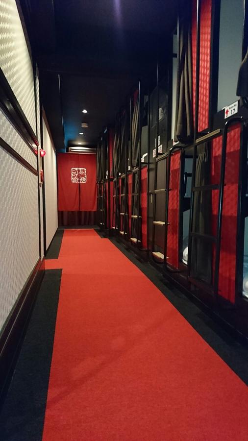 Capsule Hotel Hatagoya Токио Экстерьер фото